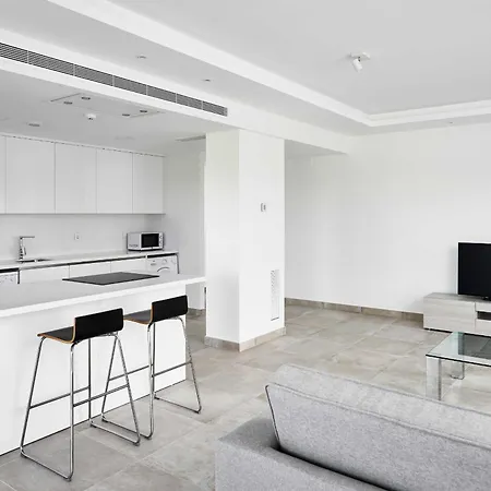 Apartment Leafy By Nova *
